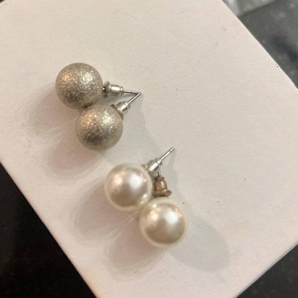 Ball  earrings - Picture 2 of 4